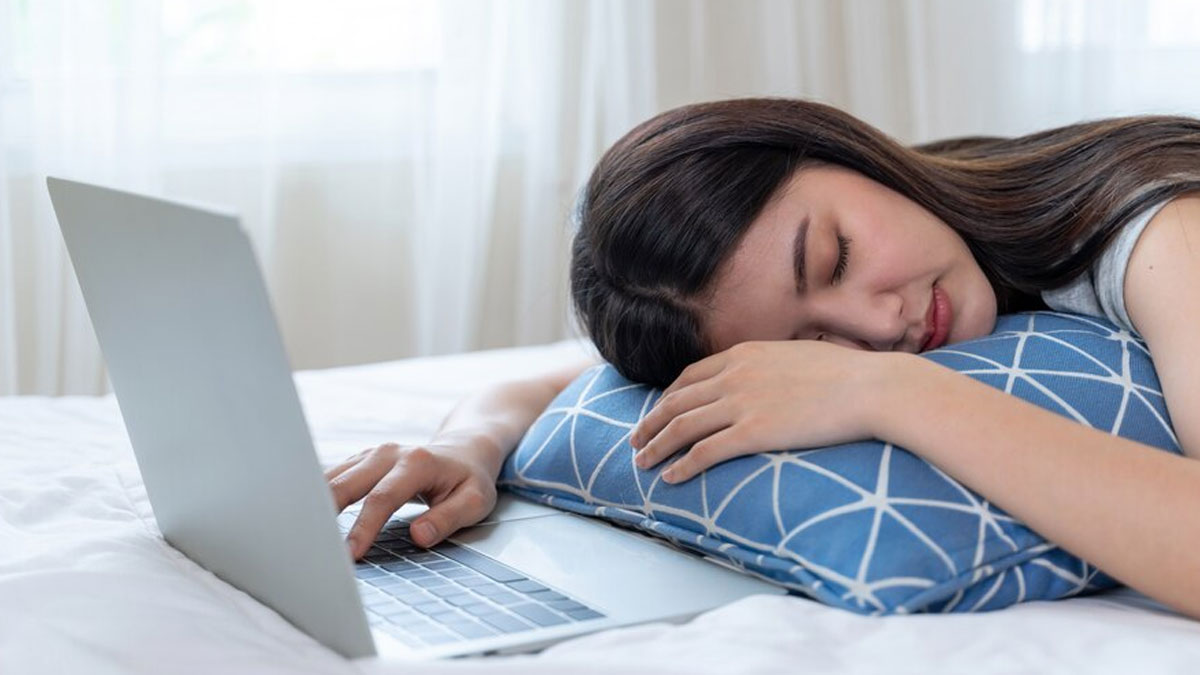 Women Tend To Suffer More Severely From Chronic Fatigue Than Men: Study
